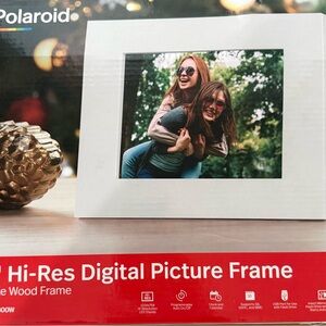 Polaroid White Digital Picture Frame - New In Box